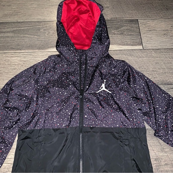 Boys Jordan windbreaker - Picture 2 of 3